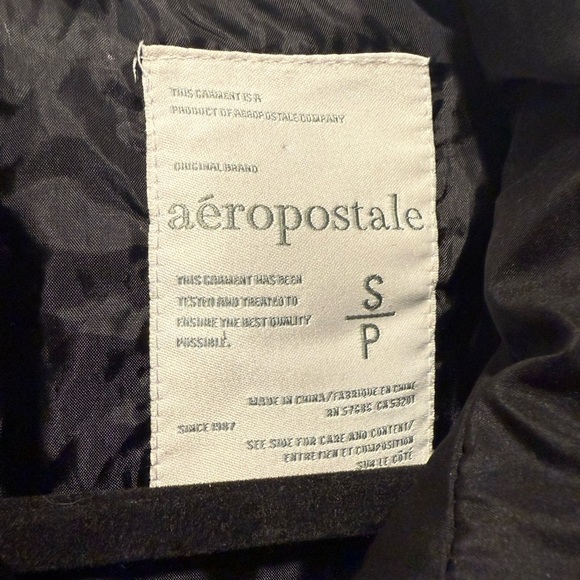 Aeropostale Women's Classic Black Puffer Coat - Picture 3 of 6
